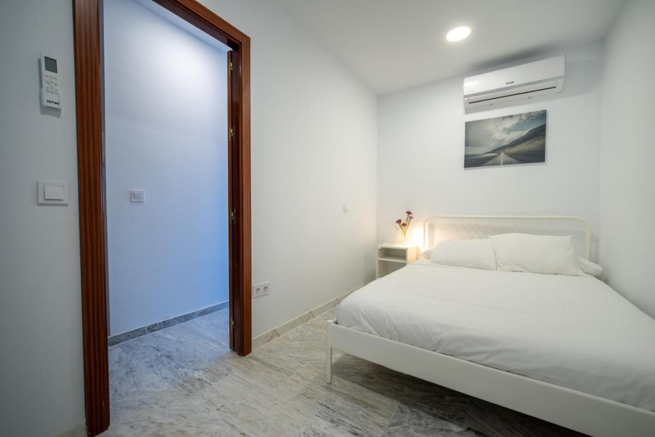Conjunto De Apartamentos Antiguo Palacio Hotel Paris Ουέλβα Εξωτερικό φωτογραφία